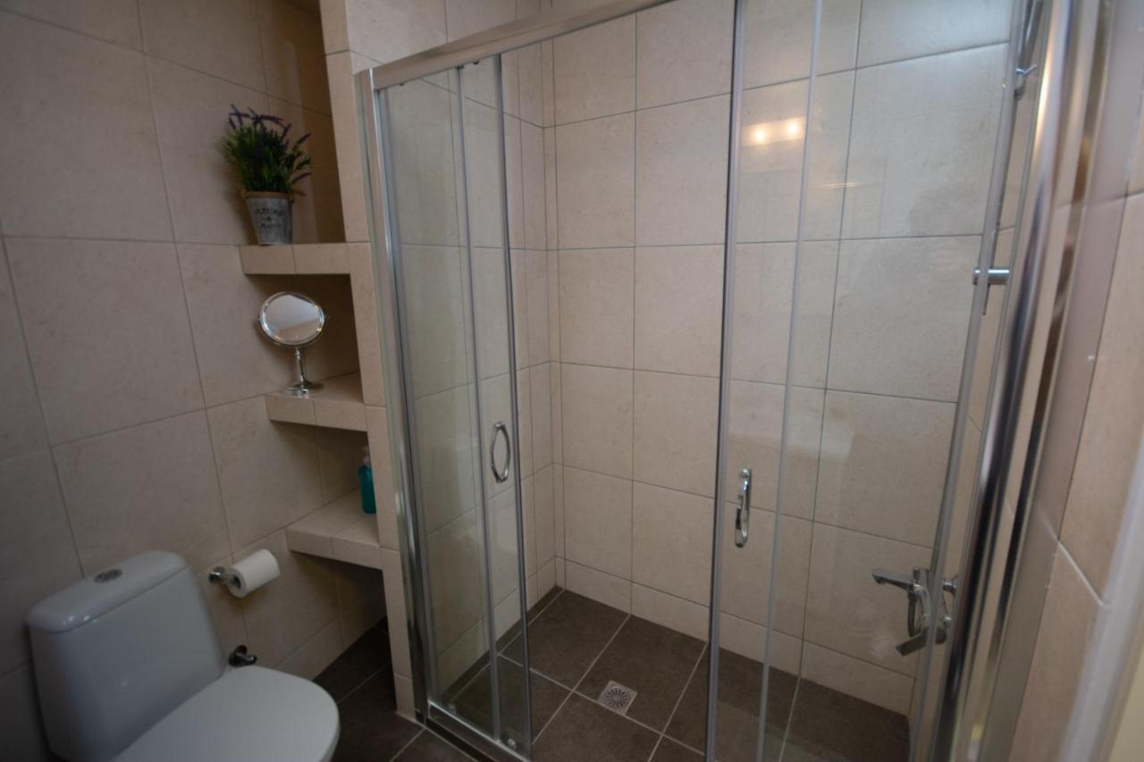 Spacious Fully Equipped 3Bd 2Bath Apt In The Heart Of City With Balconies Ac And Fast Wifi #1 Heraklion  Exterior photo