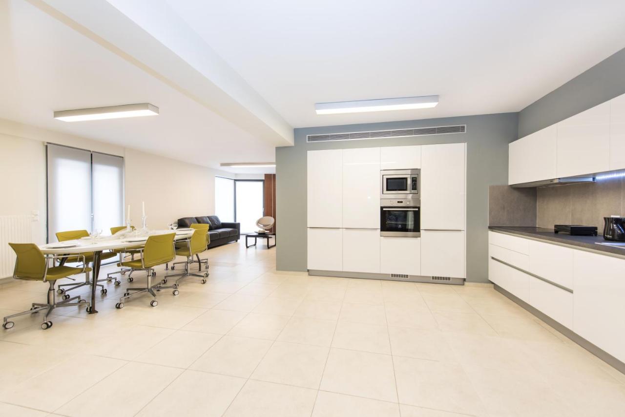 Spacious Fully Equipped 3Bd 2Bath Apt In The Heart Of City With Balconies Ac And Fast Wifi #1 Heraklion  Exterior photo