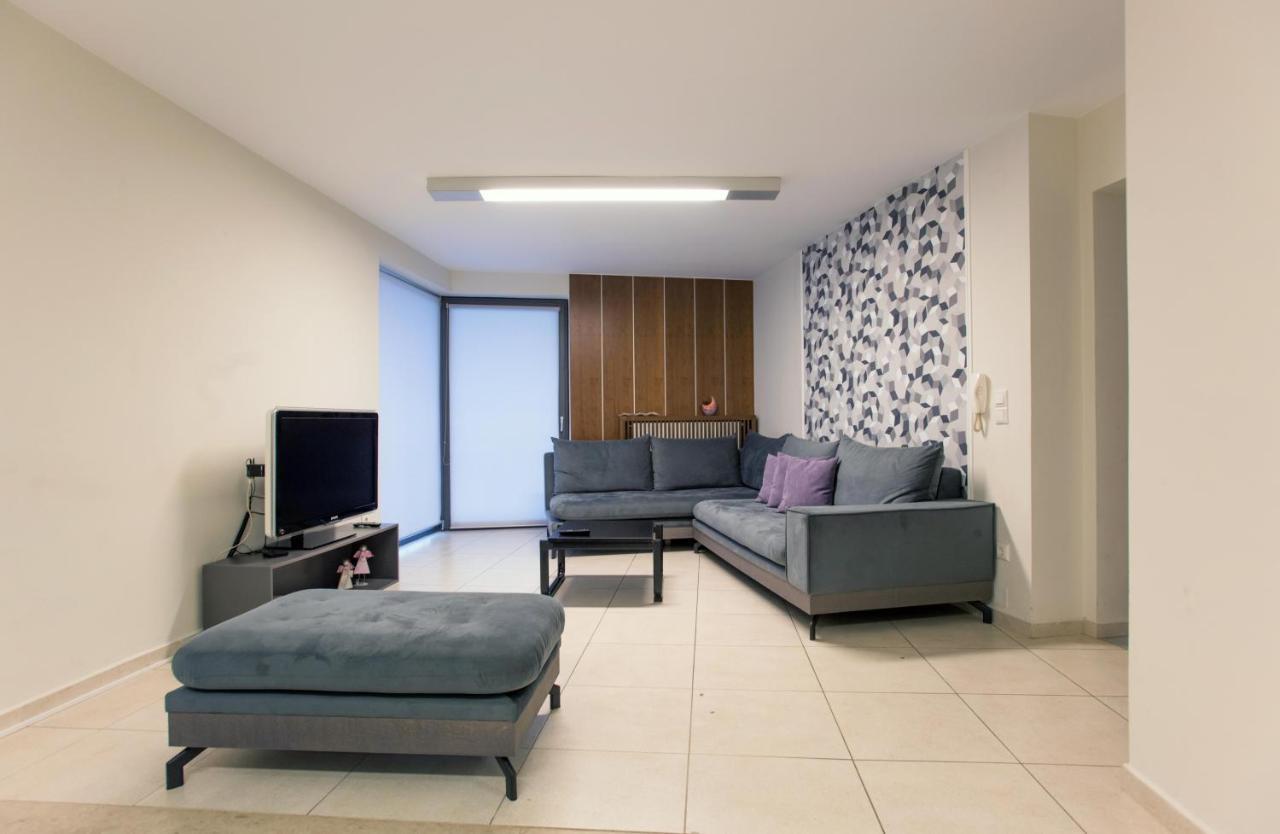 Spacious Fully Equipped 3Bd 2Bath Apt In The Heart Of City With Balconies Ac And Fast Wifi #1 Heraklion  Exterior photo