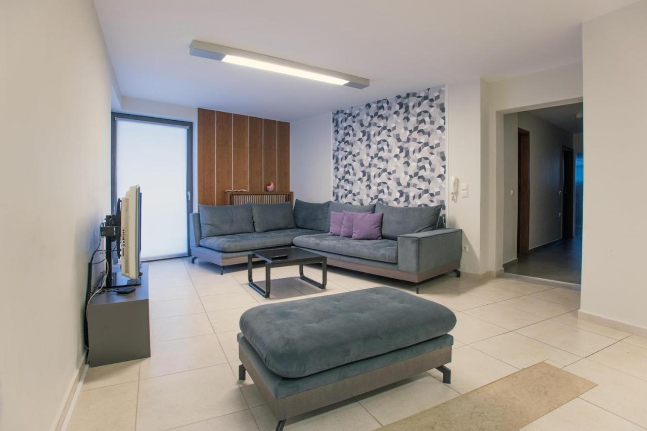 Spacious Fully Equipped 3Bd 2Bath Apt In The Heart Of City With Balconies Ac And Fast Wifi #1 Heraklion  Exterior photo
