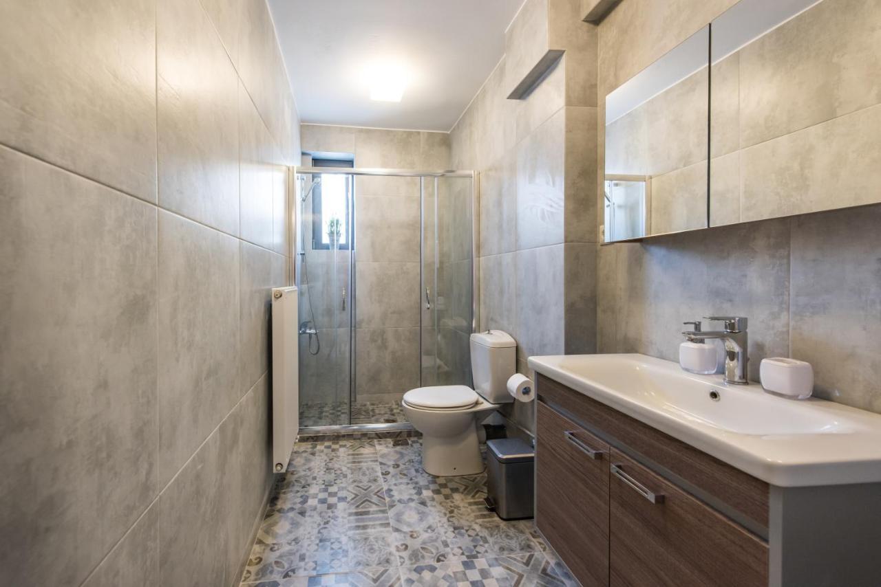 Spacious Fully Equipped 3Bd 2Bath Apt In The Heart Of City With Balconies Ac And Fast Wifi #1 Heraklion  Exterior photo